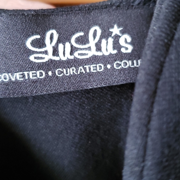 Dress - Picture 3 of 3